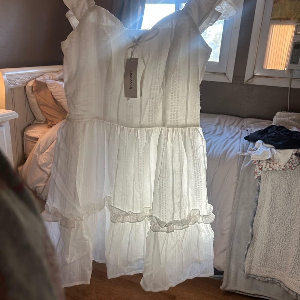 Elegant White Ruffle Dress - Picture 4 of 4